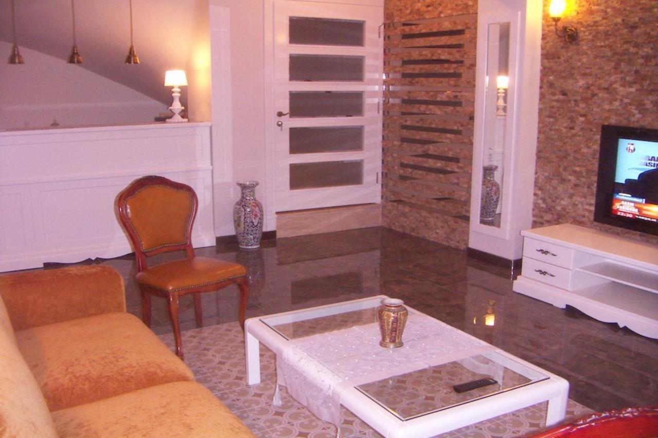 Melaike Hotel Foça Buitenkant foto