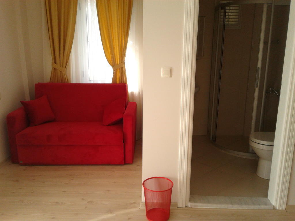 Melaike Hotel Foça Buitenkant foto